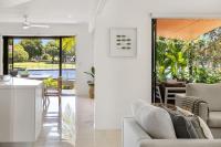 Quay Largo: Riverside Haven - B&B Neusa Vale
