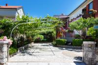 Apartments Lovorik - B&B