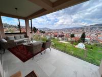 Urban Oasis Sarajevo - Panoramic View near Old Town - Bed and Breakfast Sarajevo