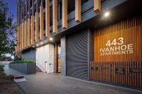 2 Bedroom apartment opposite Austin Hospital - Pool, Gym & 10th floor Views - B&B Melbourne