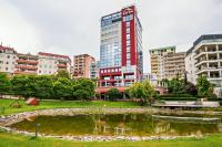 Large terrace apartment - Ferienwohnung Neusohl