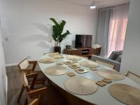 Apto Praia da Enseada 1 Vaga, quartos com Ar - Bed and Breakfast Guarujá