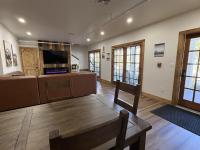 Luxury 2 Bedroom Townhome 102 - B&B Wilmington