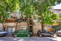 2BR Pop-Art Paradise with Terrace near Youth Hill by Flat Manаger - Chambres d'hôtes Plovdiv