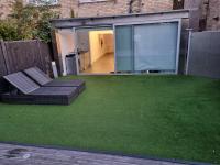 Sleeps5-ElizabethLine-FreeParking-SmartTV - B&B Romford