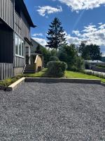 Centrally located, 3 bedrooms, garden, parking and fast WiFi - B&B Raufoss
