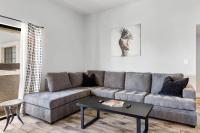 Modern King Condo with Pool only Minutes to Old Town 208 - Ferienwohnung Scottsdale