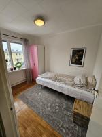 2 floor townhouse in Sörby - Chambres d'hôtes Gävle