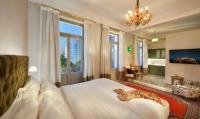 Dimitra Deluxe Studio