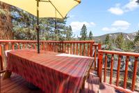 Authentic log cabin, mountain views, dog friendly - B&B Big Bear City
