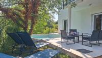 Casa Istriana Romano Relaxing Holiday Home with Pool - B&B Mali Vareški