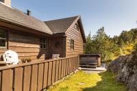 Kvamskogen -Lekker hytte,9 sengeplasser og jacuzzi - B&B Kvamme