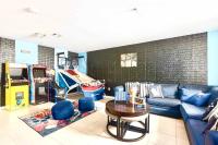 Modern 6BR, 5BA Family Home near World Cup Games - B&B Newark