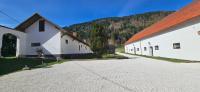 Ferien- und Pferdegut Schloss Treffen - Ferienwohnung Treffen am Ossiacher See