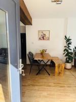 Stone Apartment with sauna Sinaia - B&B Sinaia