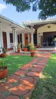Hansika Guest Inn - Ferienwohnung Pillewela