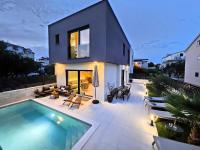 Family Villa L&S near the Sea - Vodice Area - B&B Srima