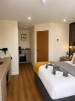 Contemporary Studio Rooms, Stockton, Pet Friendly, Wifi - Ferienwohnung Stockton
