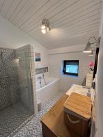Upstairs Apartment - B&B Radwanice