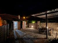 Stone House Slavica near Krka Waterfalls - B&B Lozovac