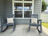 Family Oasis - Fenced Yard, Pickleball, Dog Friendly & More - Near SAV & I-95 - B&B Savannah