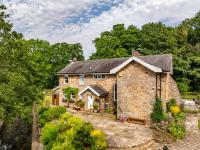 Picket Post House Accommodation - B&B Catterall