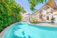 Villa Indigo - 5-BDR with huge pool and garden - B&B Seminyak