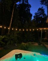 Kuranda Rainforest Spa Retreat - B&B Kuranda