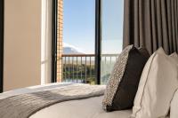 Prada Penthouse at On Park Century City - B&B Ciudad del Cabo