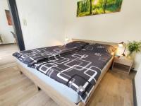Pension am Kirchberg - Zimmer 2 - B&B Daun