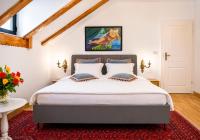 The Noble Suite