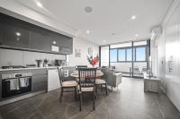 GREEN Skyline View2BR close to Easter Show - Bed and Breakfast Sydney