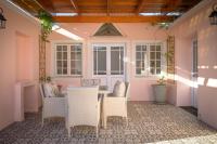 Roubaix House - A Heritage Retreat in the Heart of Franschhoek - Chambres d'hôtes Franschhoek
