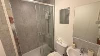 1 bed apartment within a Victorian townhouse - Bed and Breakfast Kingston upon Hull