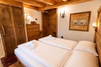 Chalet degli Abeti by AMA Val di Fassa - B&B Campitello di Fassa