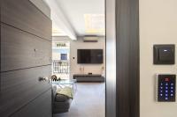 Socrates Suite C4 - Urban Calm by the Sea Kalamata - B&B Kalamata