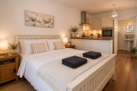 Overcliff Lodge Boutique Beachside Property - Chambres d'hôtes Mundesley