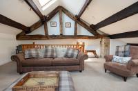 KEEPERS COTTAGE - Peaceful Farm Cottage & Hot Tub in Holmfirth - B&B Holmfirth