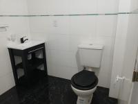 Apartamento con vistas y balcón