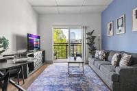 Beautiful Blue Spacious Free Parking View Gym - B&B Charlotte