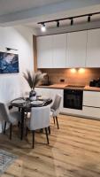 Sea Breeze Dobra Voda - Bed and Breakfast Dobra Voda