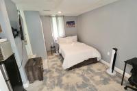 Spacious Room with Private Bathroom - B&B Lochearn