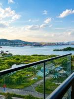 The Ruby Ha Long by LN Maison - B&B Hạ Long