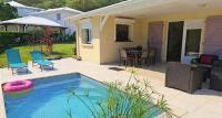 Villa familiale Cerise avec piscine et vue mer - Chambres d'hôtes Les Trois-Îlets