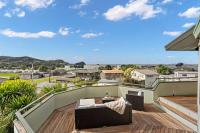 Pet-Friendly Water Views Just 100m to the Estuary - B&B Mangawhai