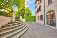 Paul Spacious Central Apart & Garage - Happy Rentals - Ferienwohnung Salò