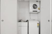 Wyndel Apartment Miller Street- MIL52301 - B&B Sydney