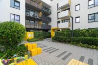 Unique Apartment with Balcony and Underground Parking by Noclegi Renters - B&B Wroclaw
