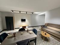 Modern Home Apartment - Bed and Breakfast Chisinau