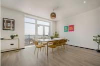 Three-Bedroom Apartment with Balcony
